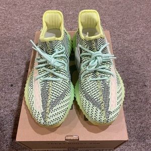 Yeezy boost v2 350 size 9 $300
